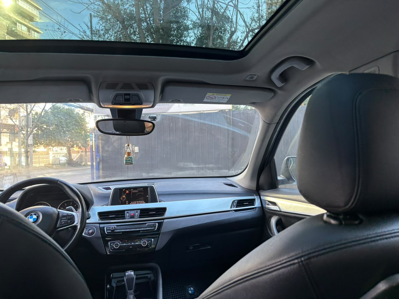 BMW X1 — foto 28 de 35