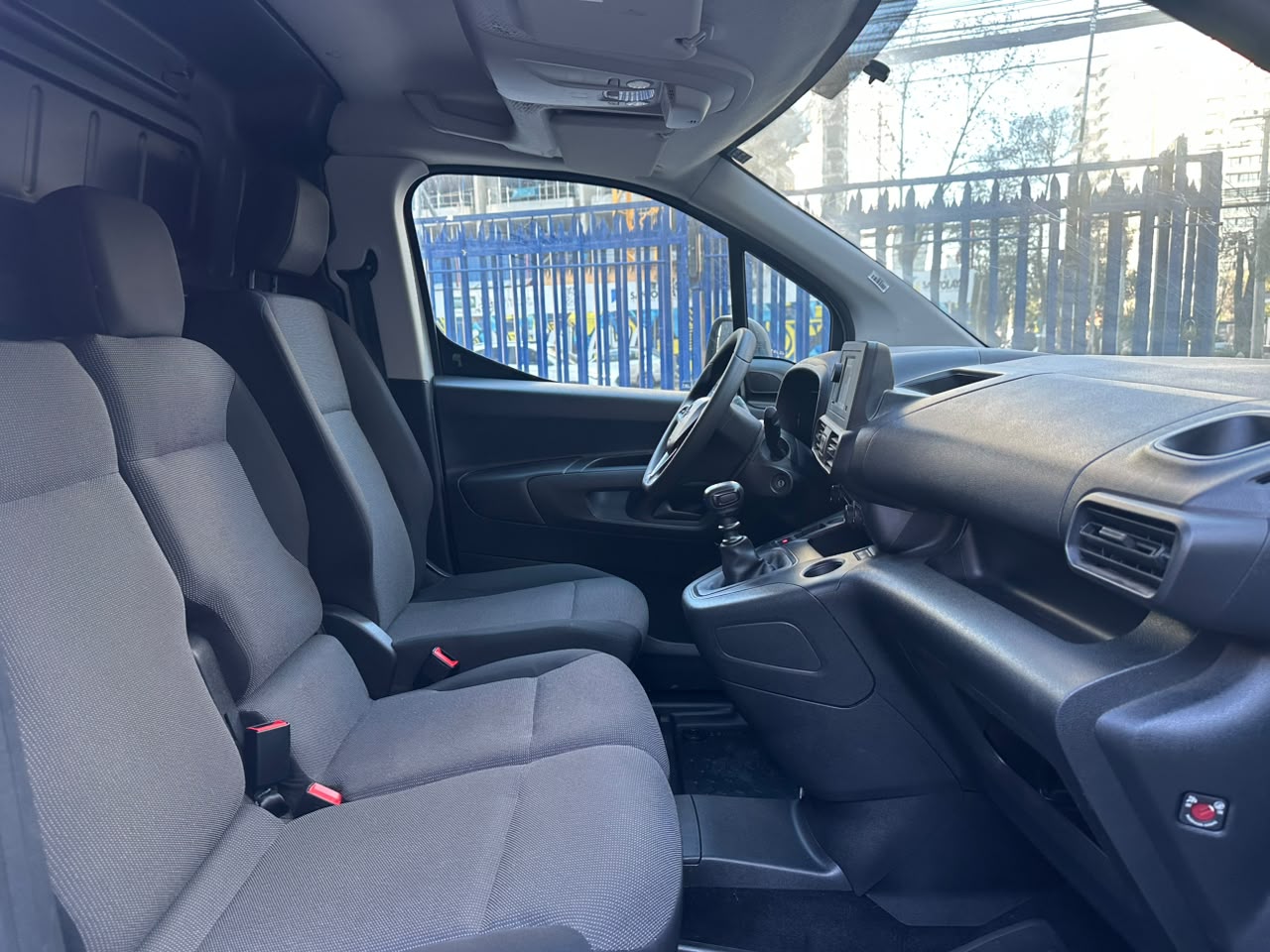 Opel Combo — foto 20 de 22