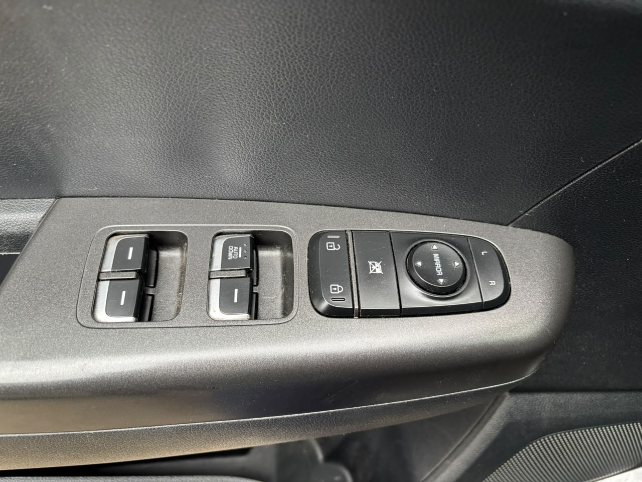 KIA Sportage — foto 27 de 29