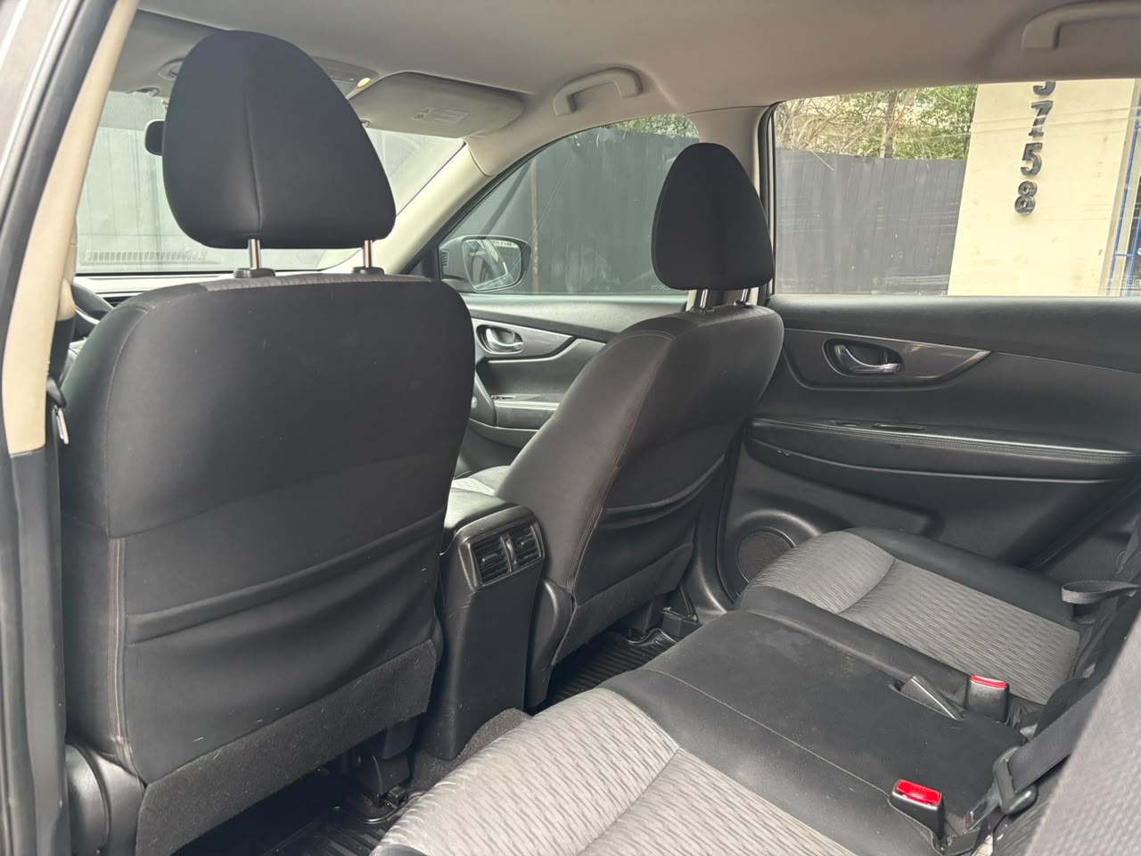 Nissan X-Trail — foto 15 de 28