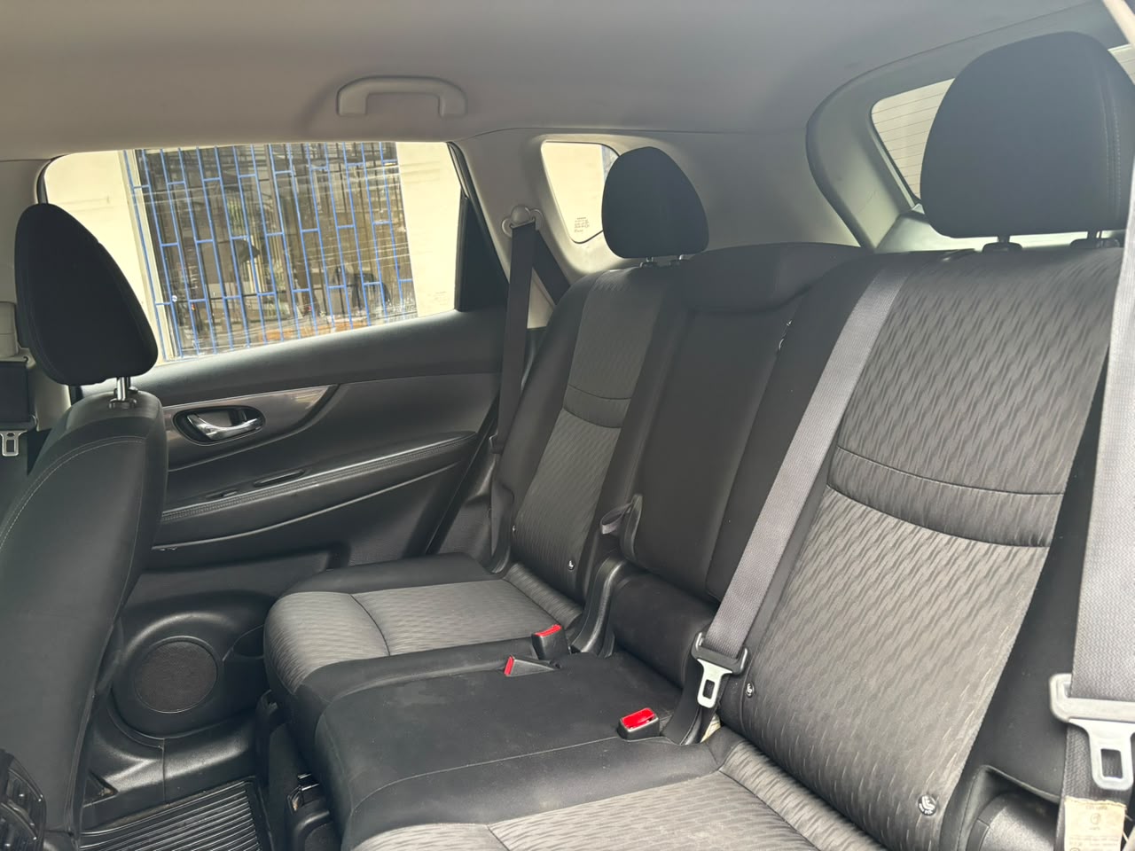 Nissan X-Trail — foto 16 de 28