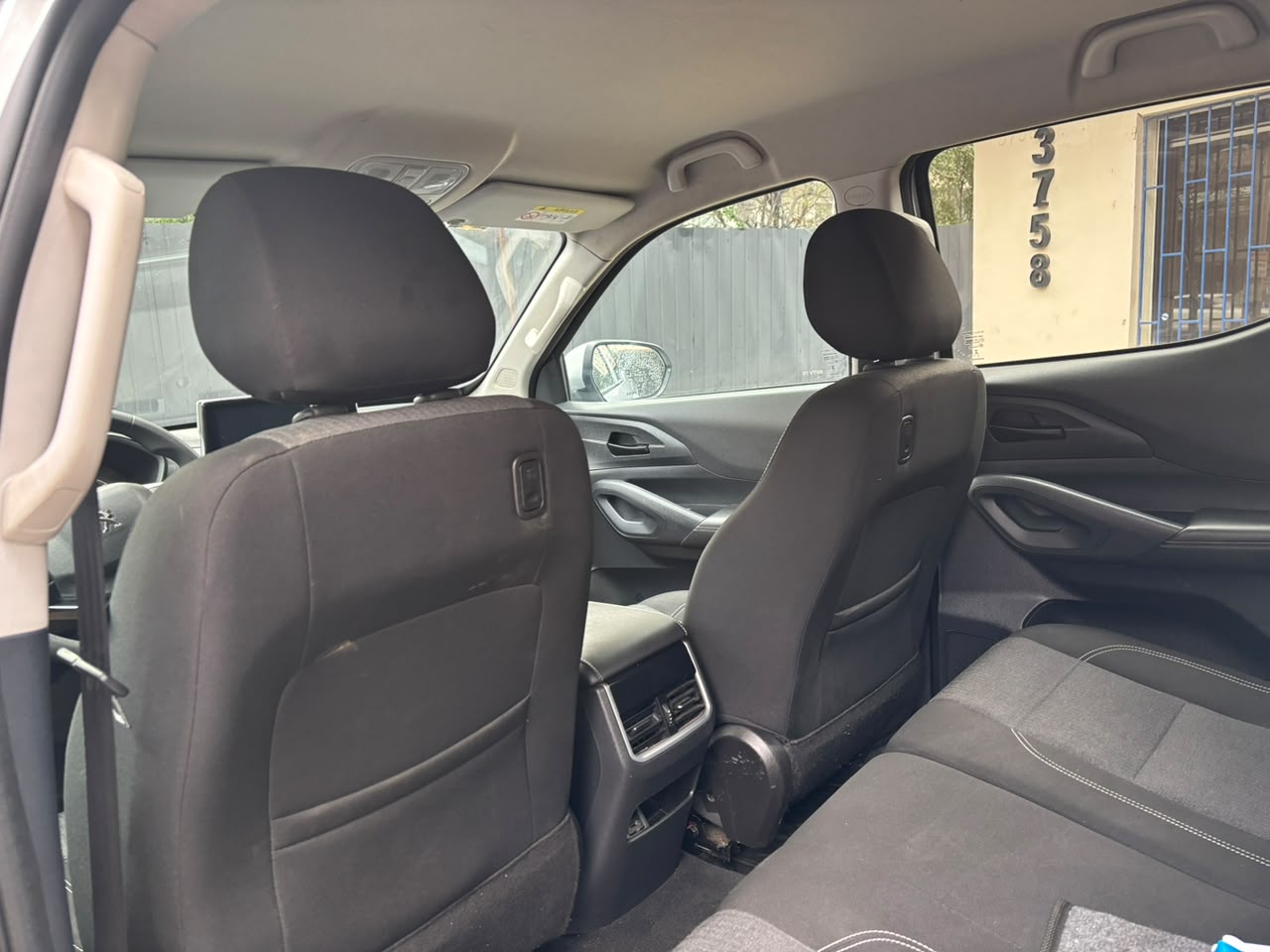 Peugeot Landtrek — foto 17 de 29