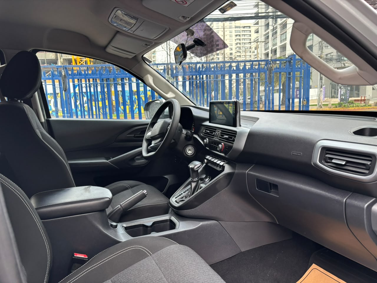 Peugeot Landtrek — foto 22 de 29