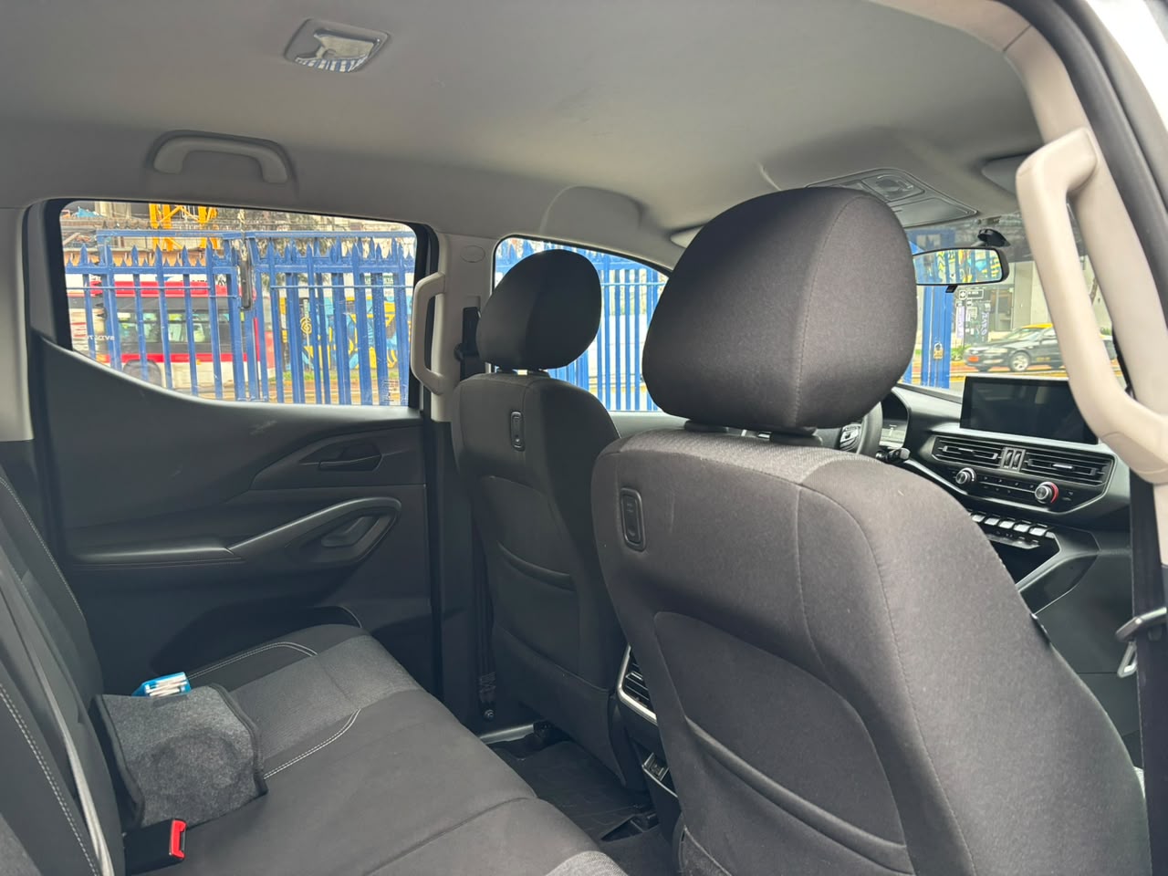 Peugeot Landtrek — foto 26 de 29