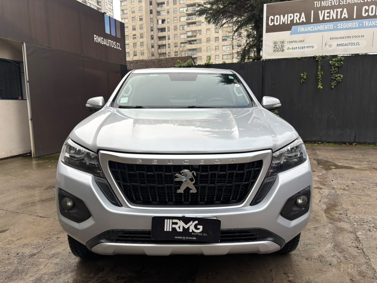 Peugeot Landtrek — foto 8 de 29