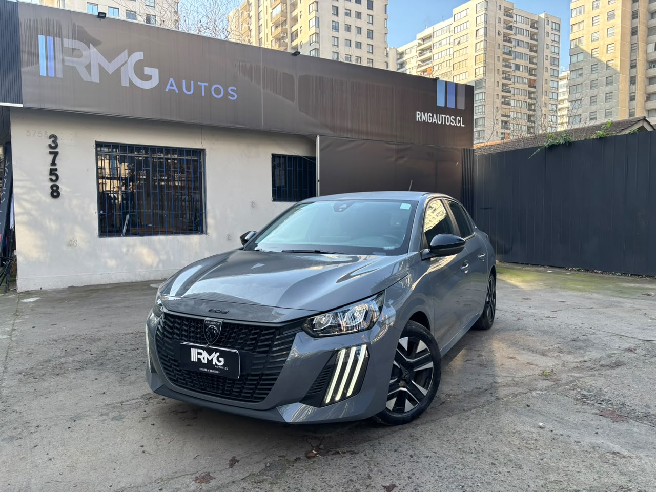 Peugeot 208