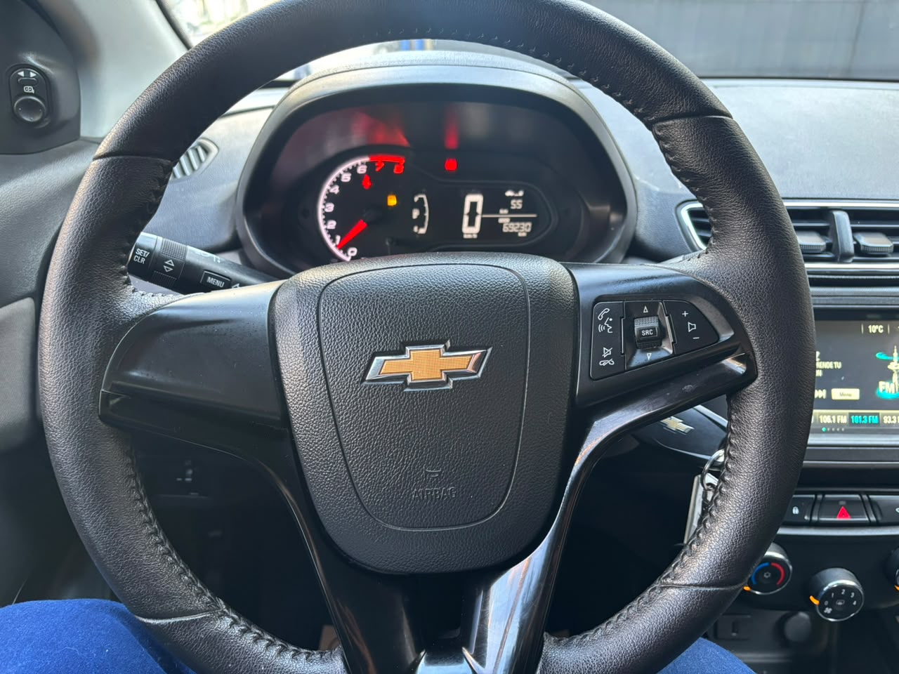 Chevrolet Prisma — foto 16 de 27