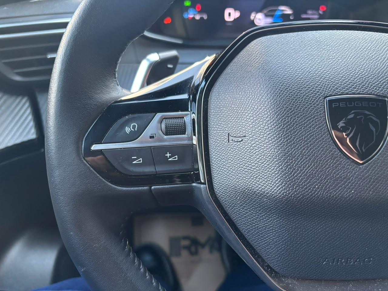 Peugeot 2008 — foto 21 de 25