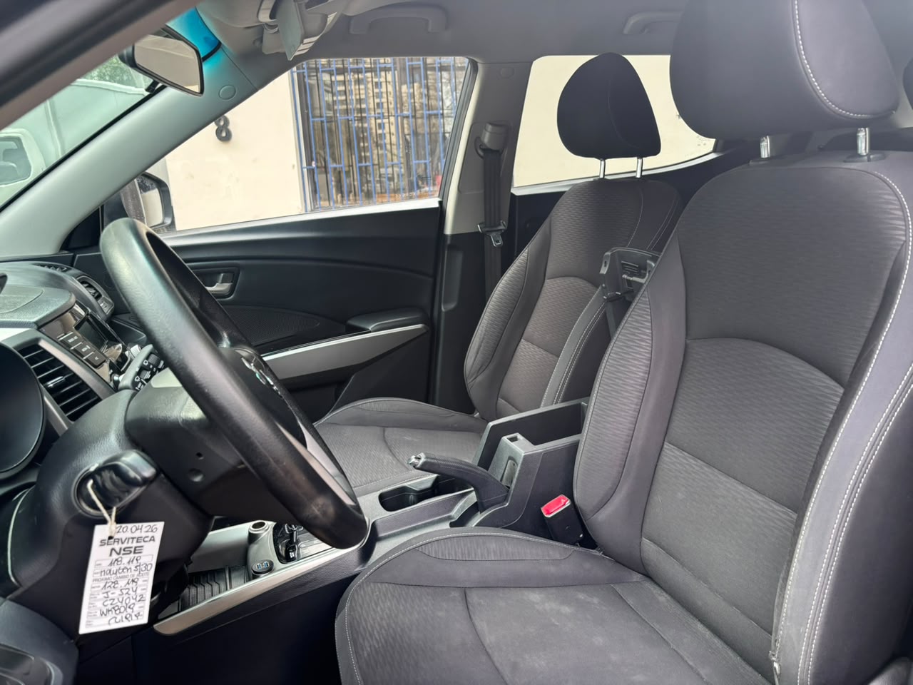 SsangYong Tivoli — foto 19 de 23
