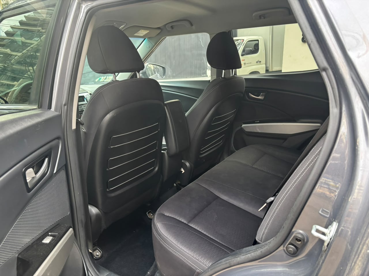 SsangYong Tivoli — foto 23 de 23
