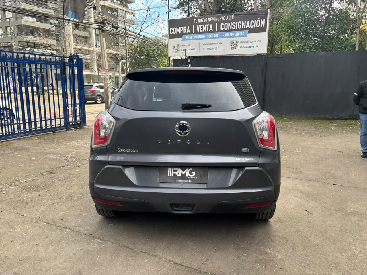 SsangYong Tivoli — foto 4 de 23