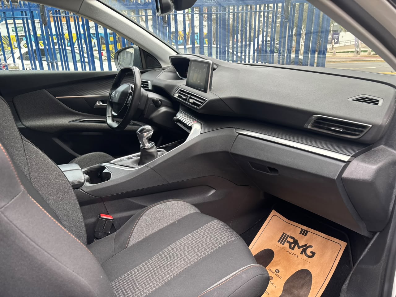Peugeot 3008 — foto 14 de 23