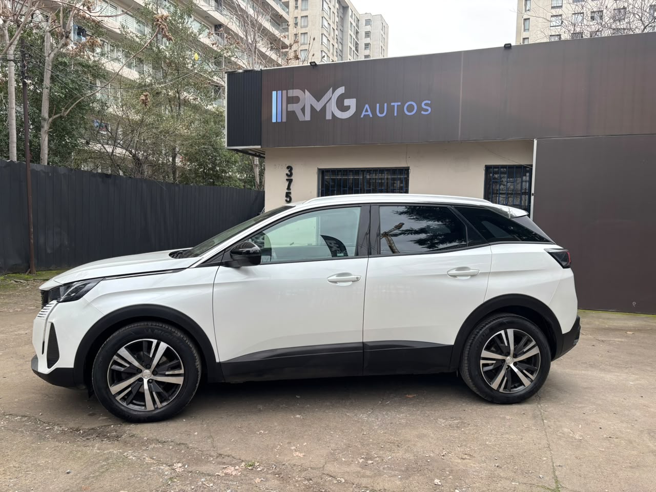 Peugeot 3008 — foto 2 de 23