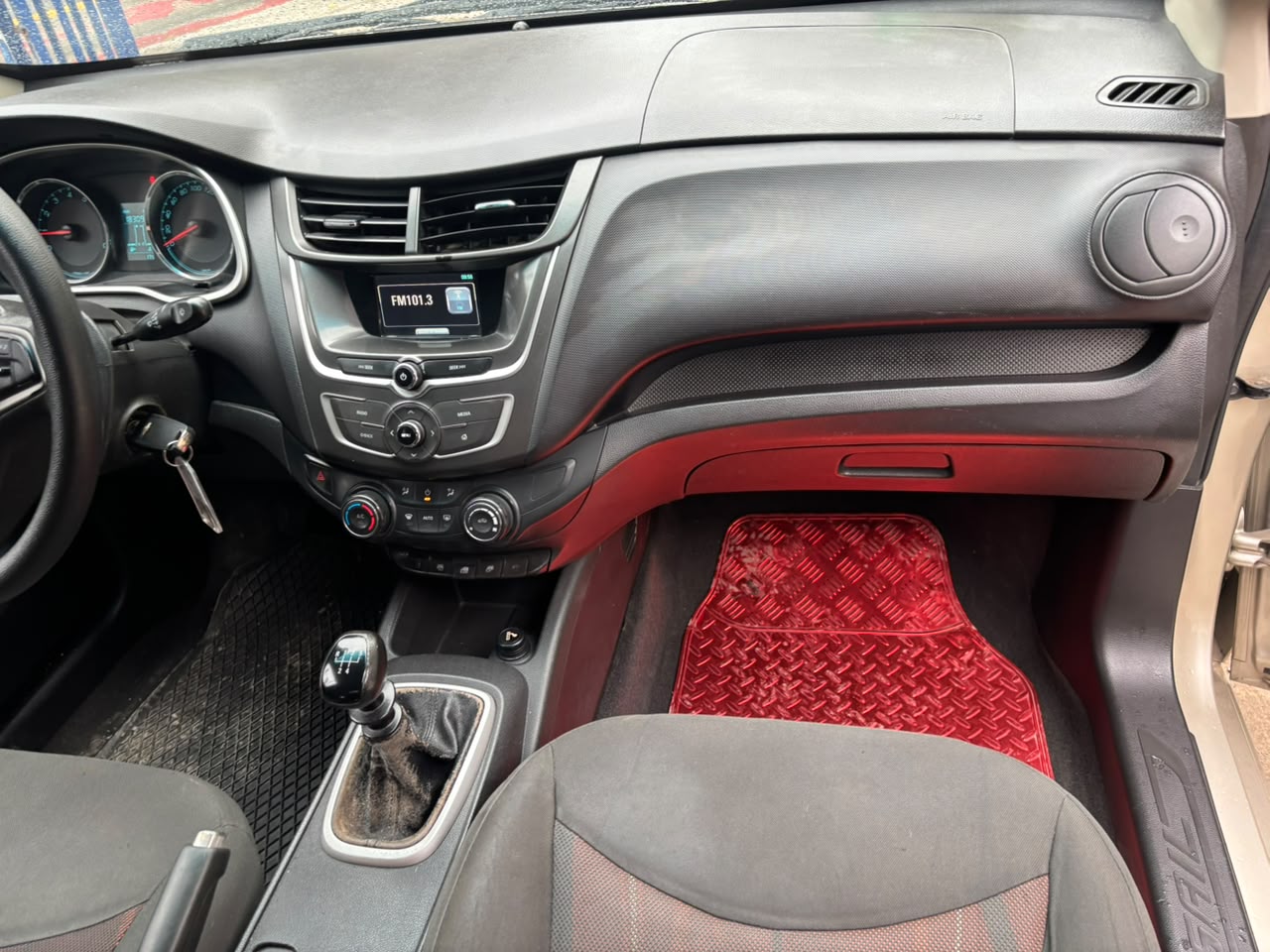Chevrolet Sail — foto 19 de 23