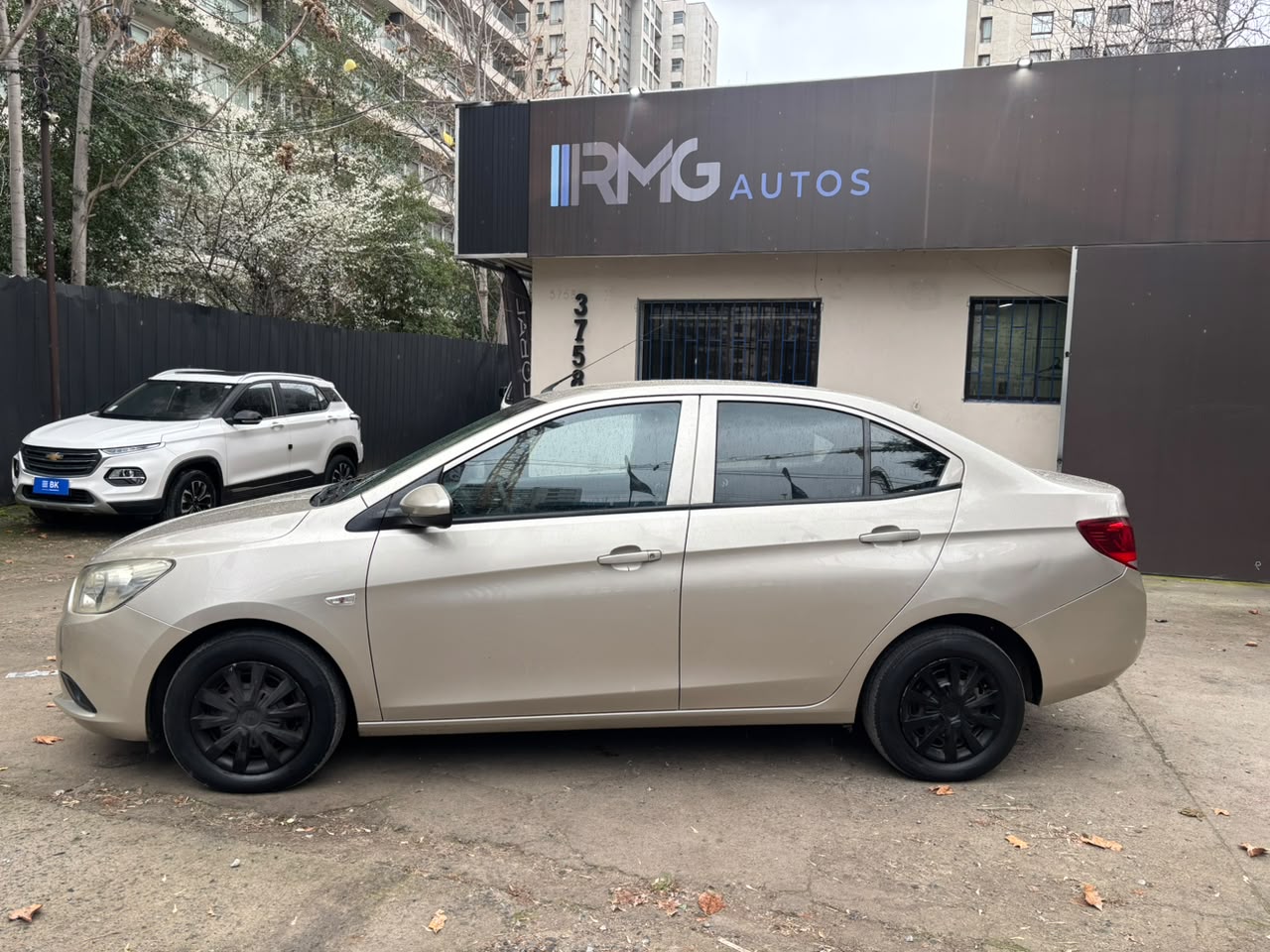 Chevrolet Sail — foto 2 de 23