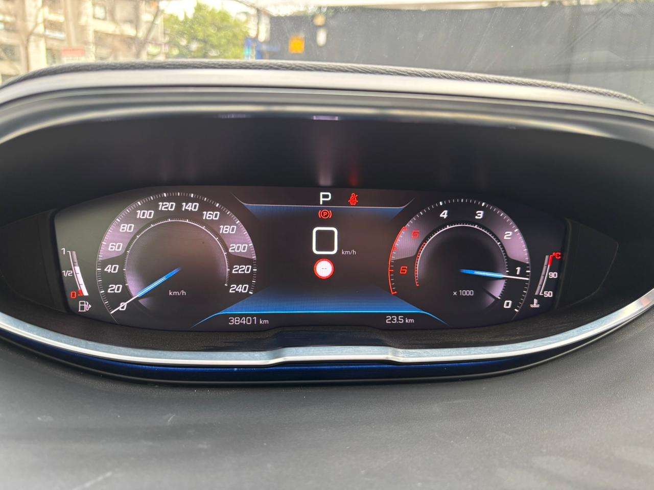 Peugeot 3008 — foto 19 de 32