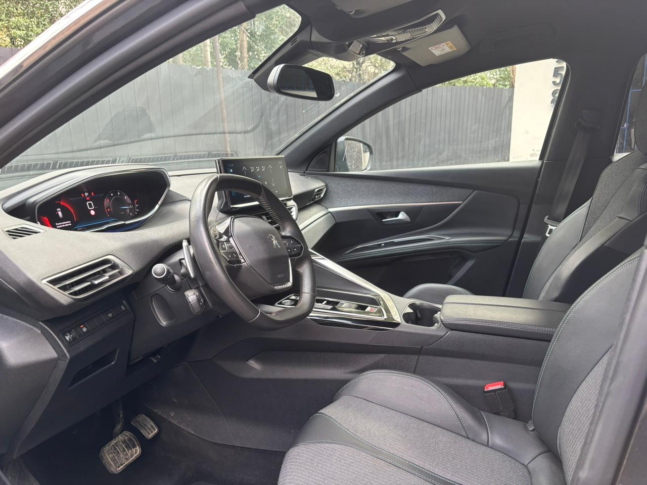 Peugeot 3008 — foto 12 de 32