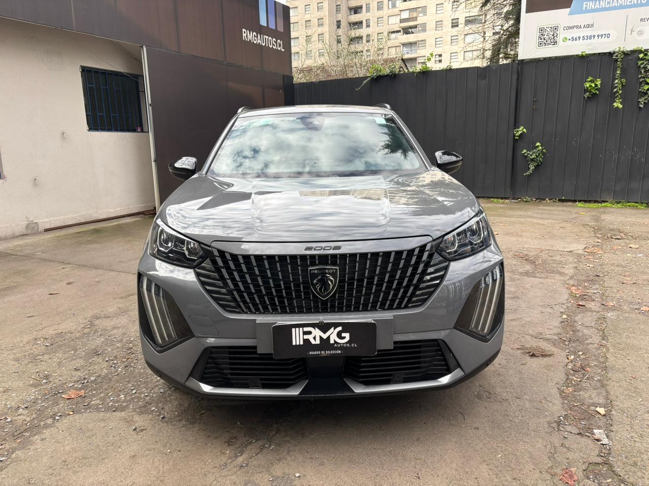 Peugeot 2008 — foto 8 de 24