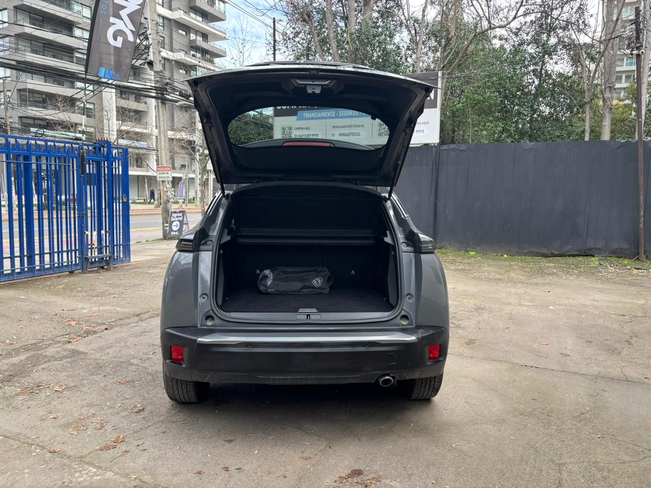 Peugeot 2008 — foto 11 de 24