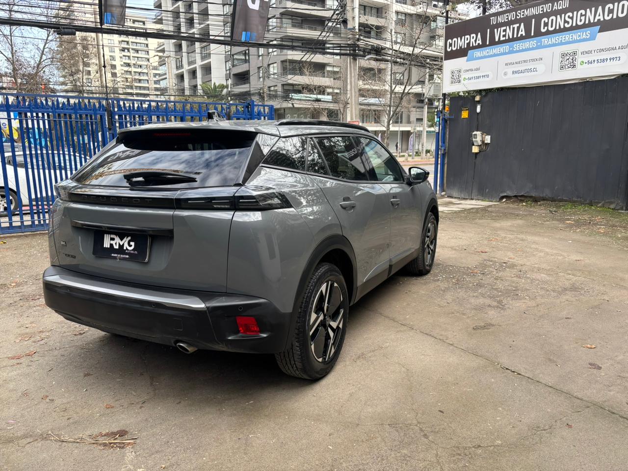 Peugeot 2008 — foto 5 de 24