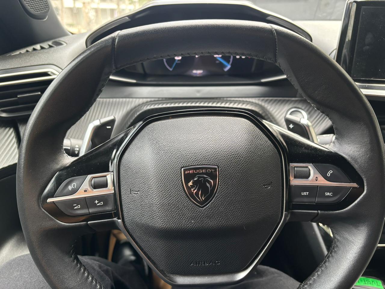 Peugeot 2008 — foto 14 de 24