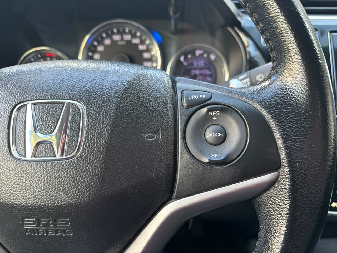 Honda City — foto 13 de 27