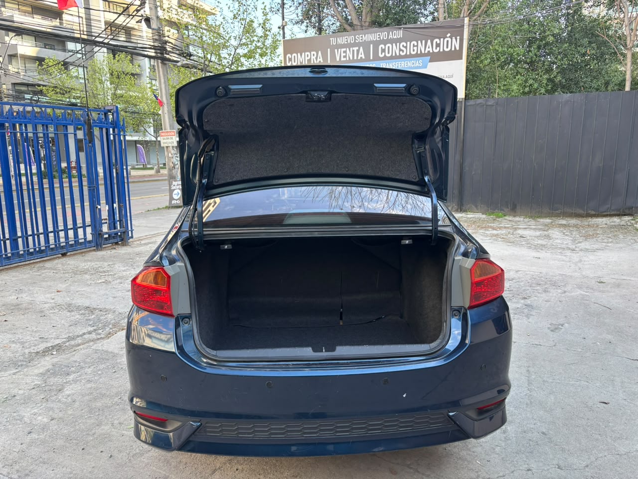 Honda City — foto 9 de 27