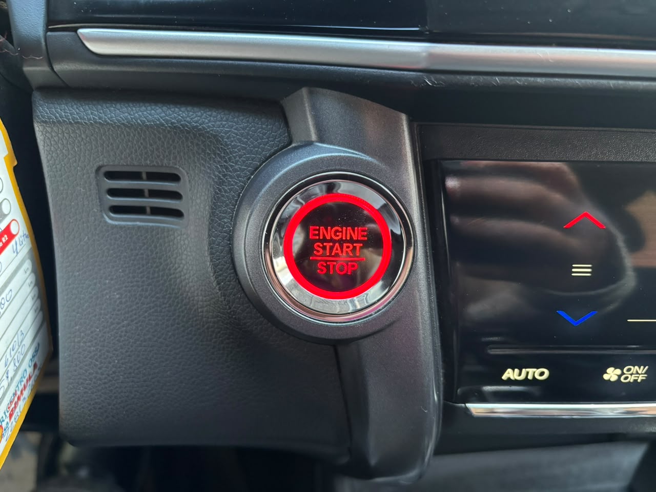 Honda City — foto 17 de 27