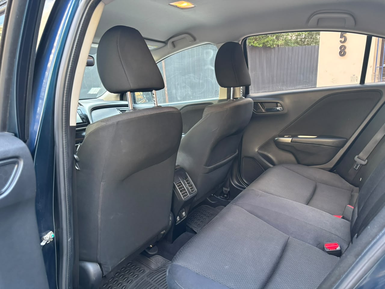 Honda City — foto 27 de 27