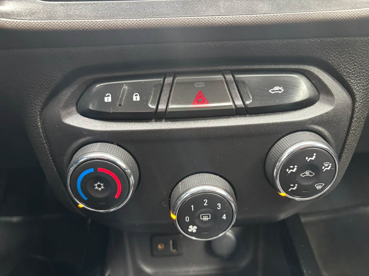 Chevrolet Prisma — foto 11 de 27