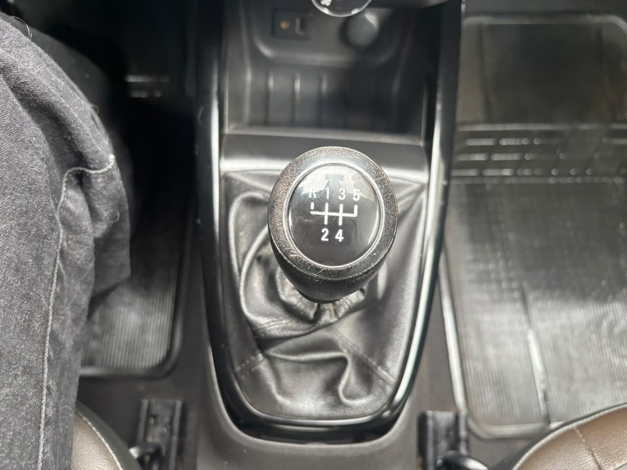 Chevrolet Prisma — foto 12 de 27