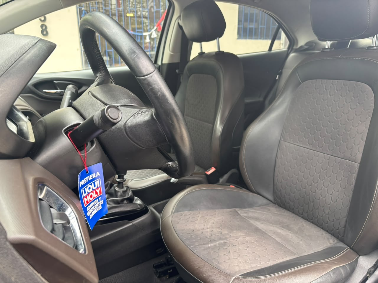 Chevrolet Prisma — foto 18 de 27