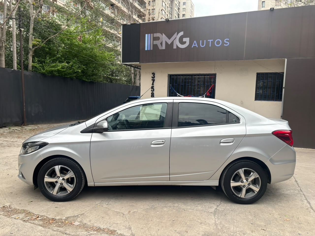 Chevrolet Prisma — foto 2 de 27