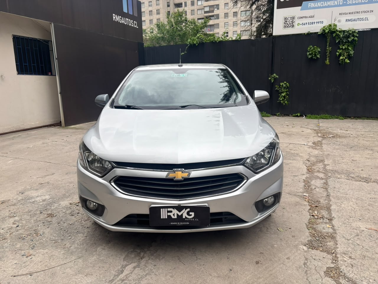 Chevrolet Prisma — foto 8 de 27