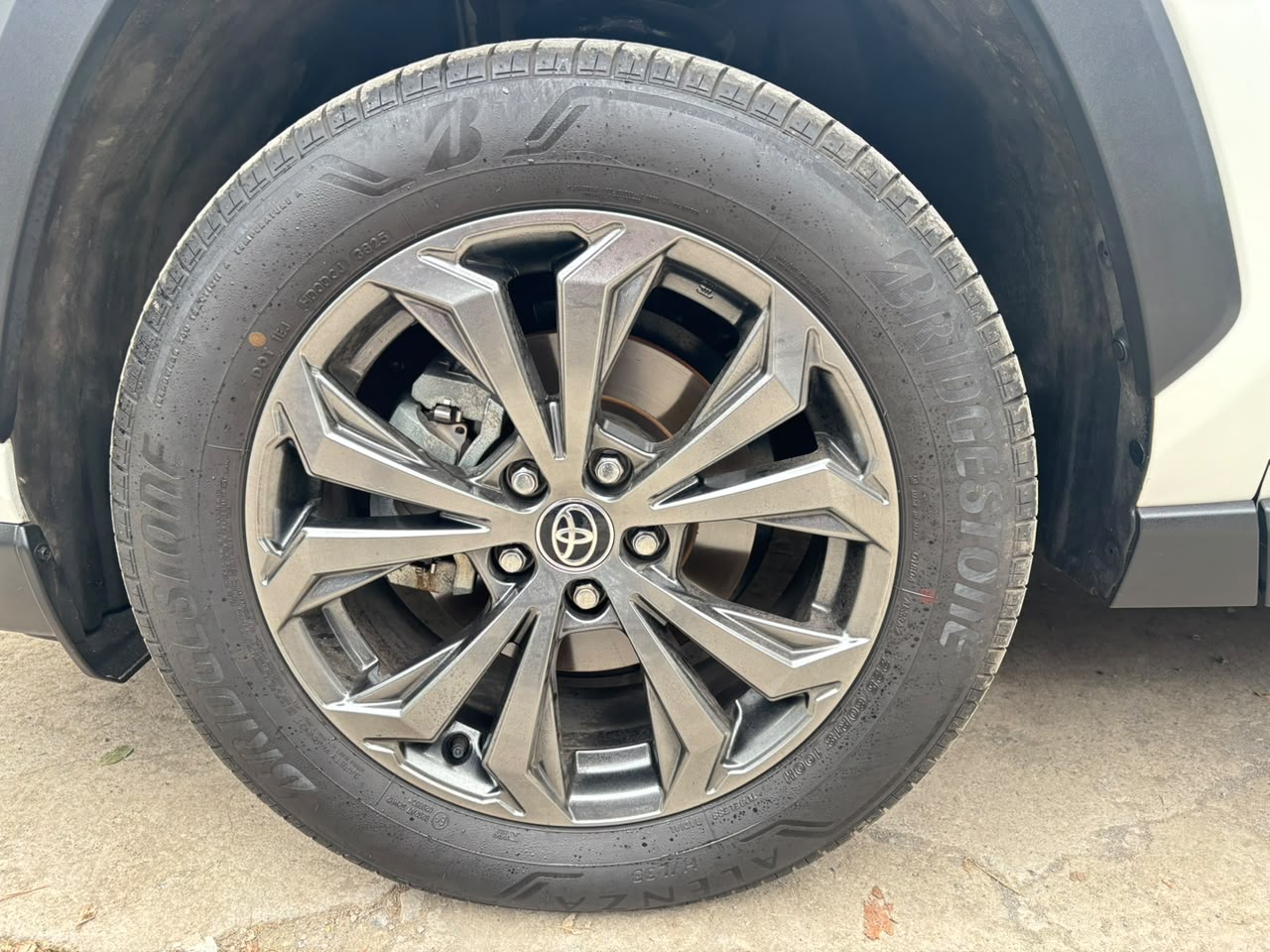 Toyota RAV4 — foto 33 de 33