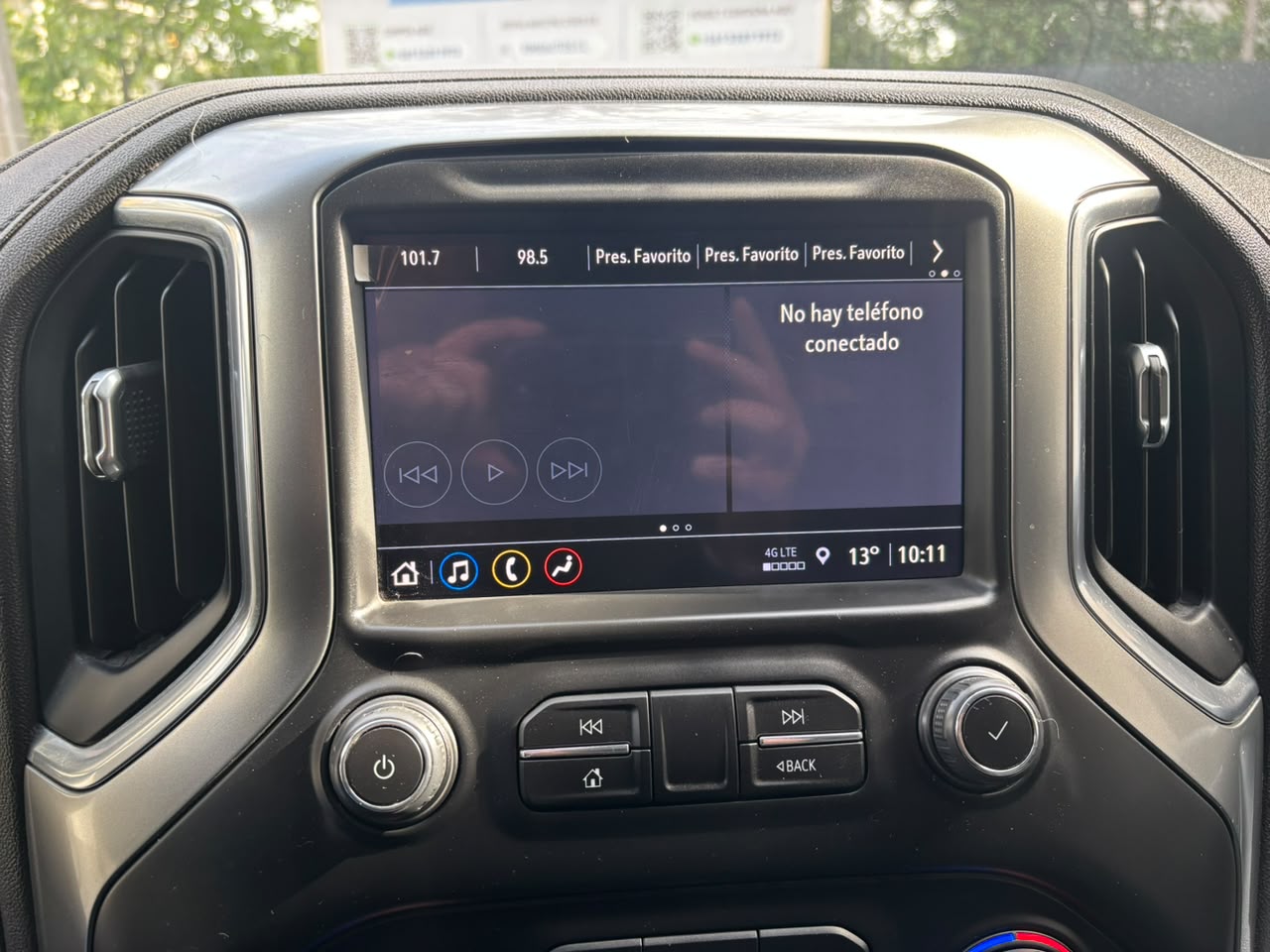 Chevrolet Silverado — foto 13 de 19