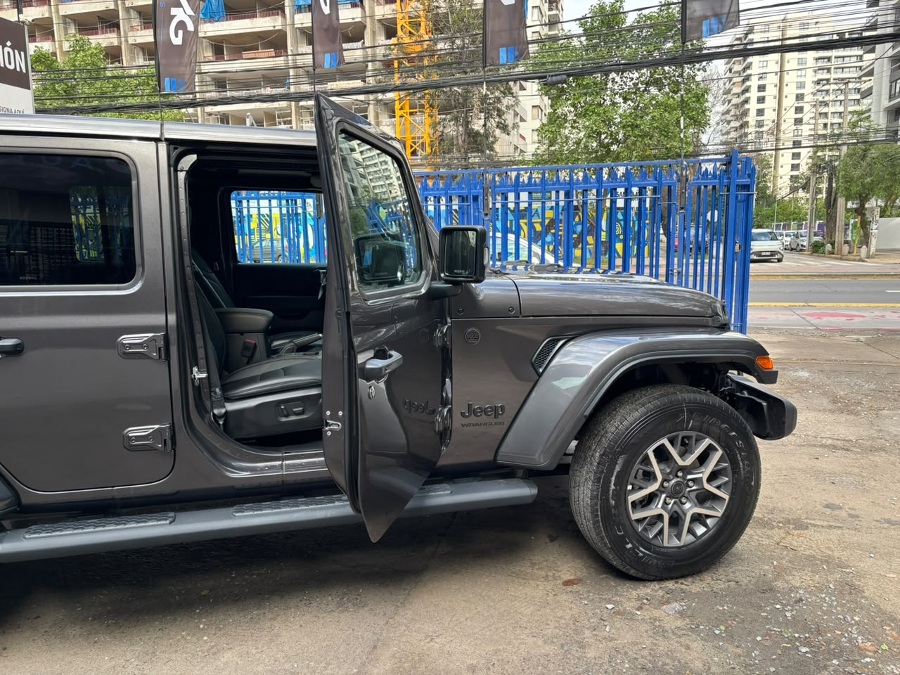 Jeep Wrangler — foto 32 de 34