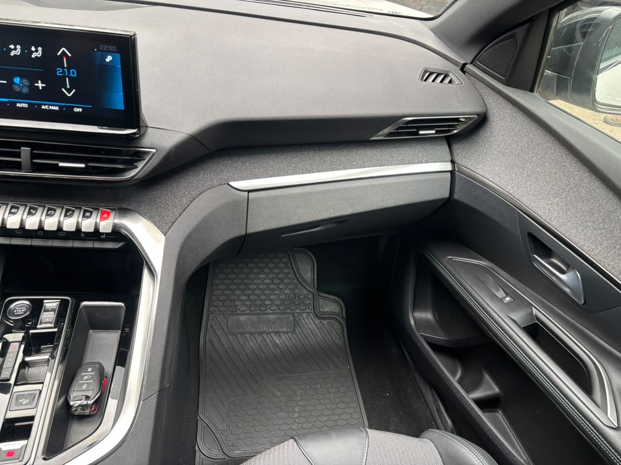 Peugeot 3008 — foto 11 de 29