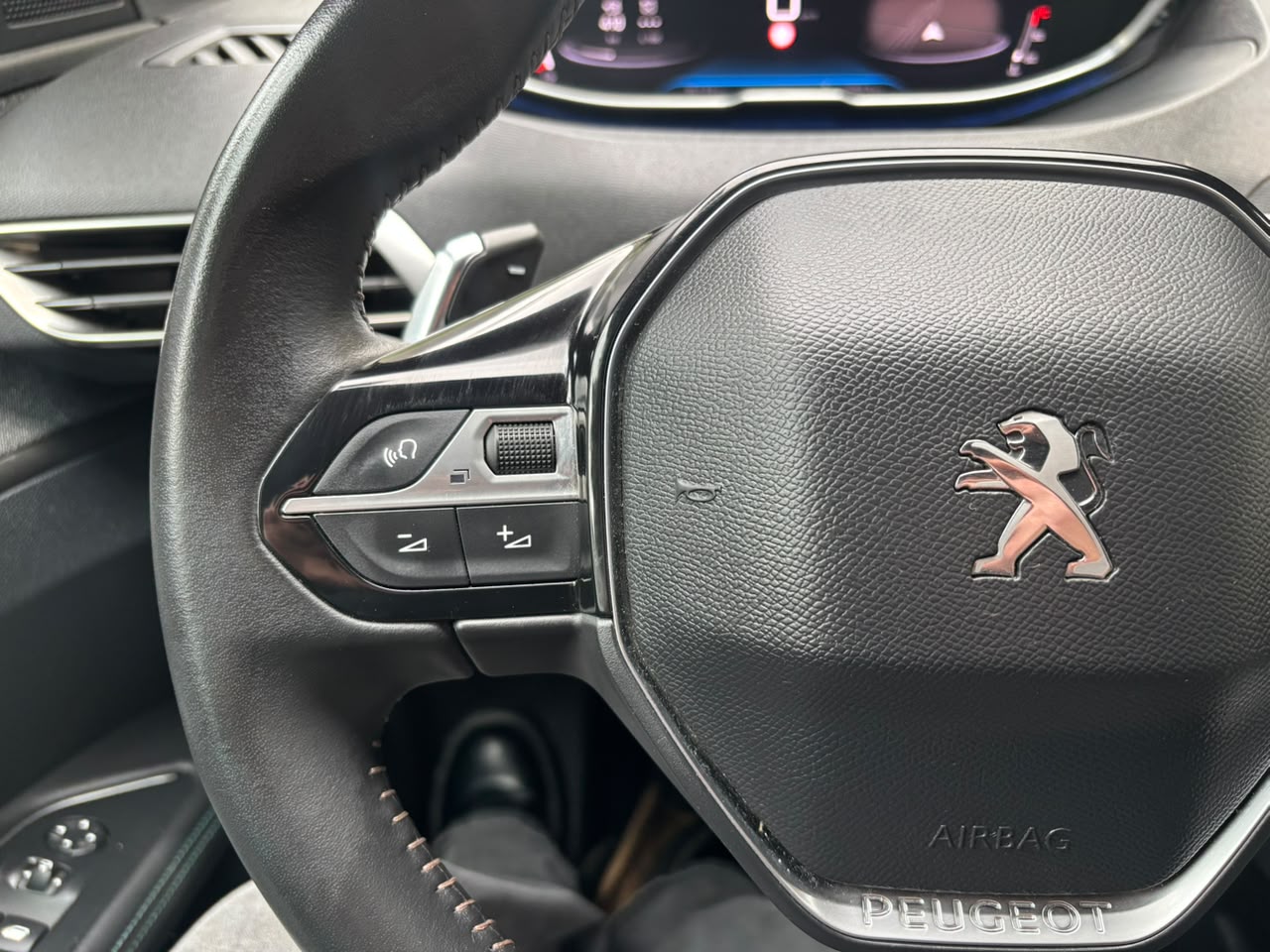 Peugeot 3008 — foto 16 de 29
