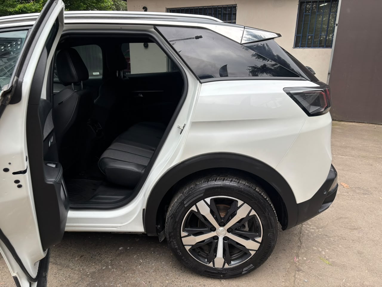 Peugeot 3008 — foto 25 de 29