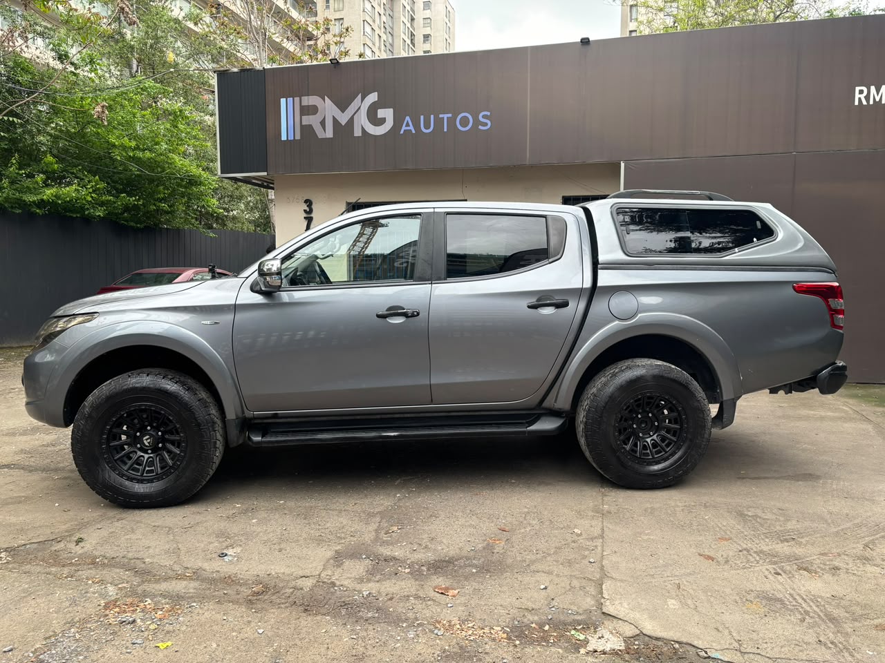 Mitsubishi L200 — foto 2 de 23