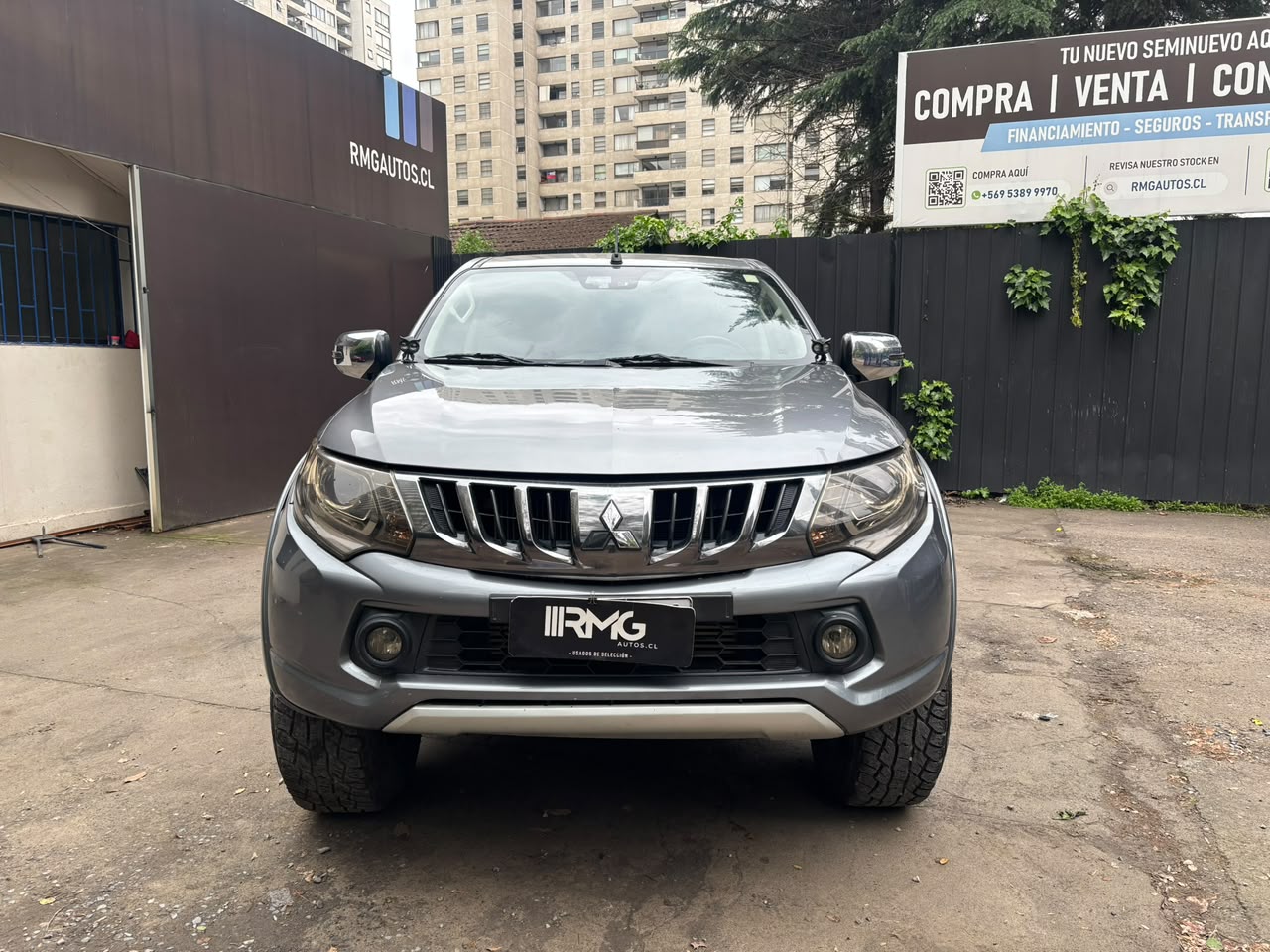 Mitsubishi L200 — foto 8 de 23