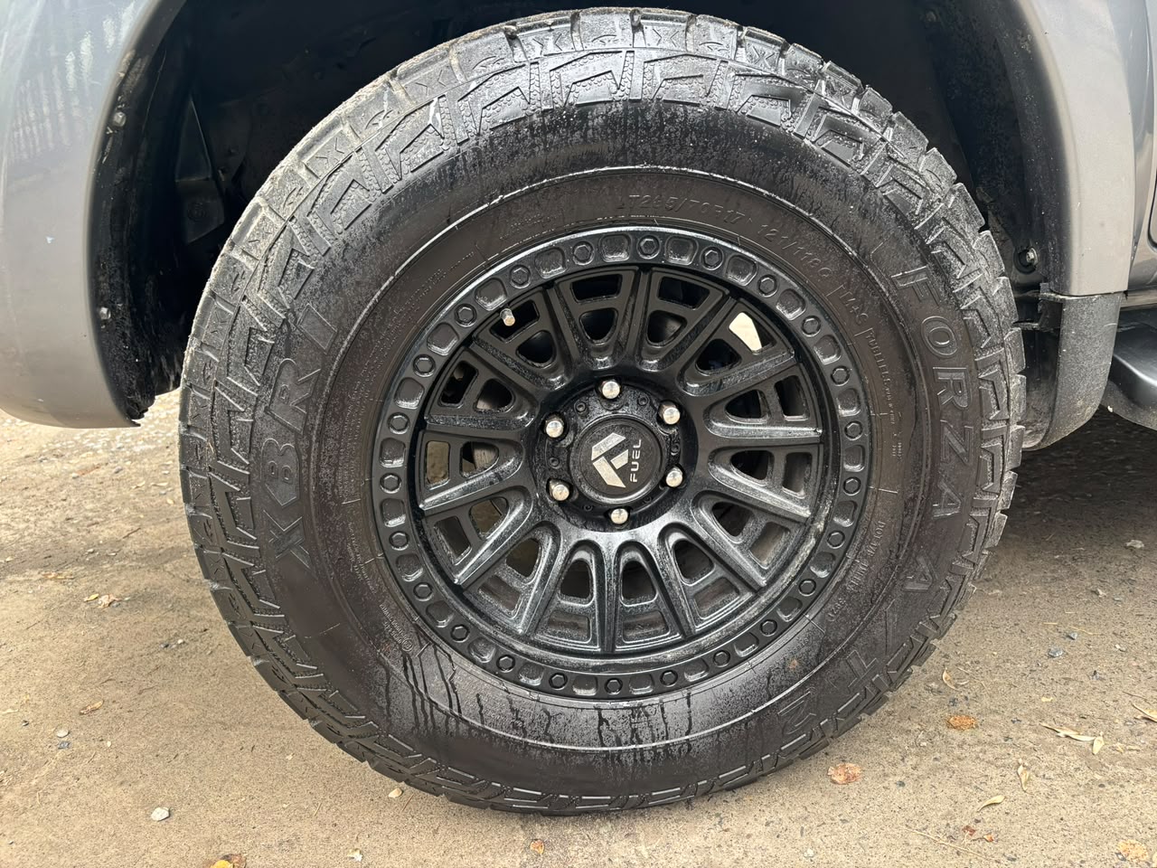 Mitsubishi L200 — foto 23 de 23