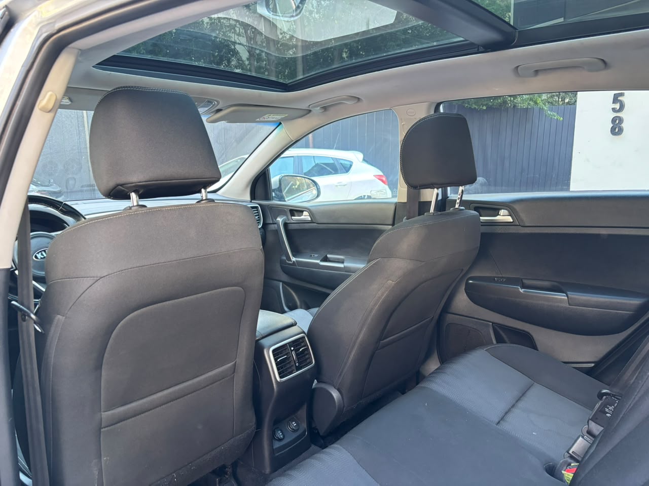 KIA Sportage — foto 23 de 28
