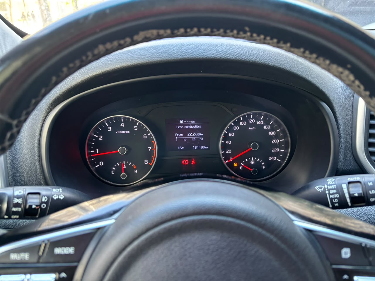 KIA Sportage — foto 17 de 28