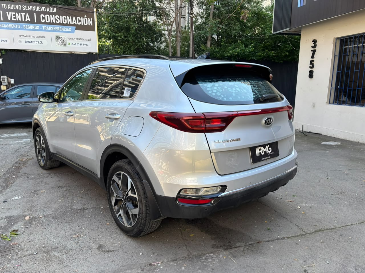 KIA Sportage — foto 3 de 28