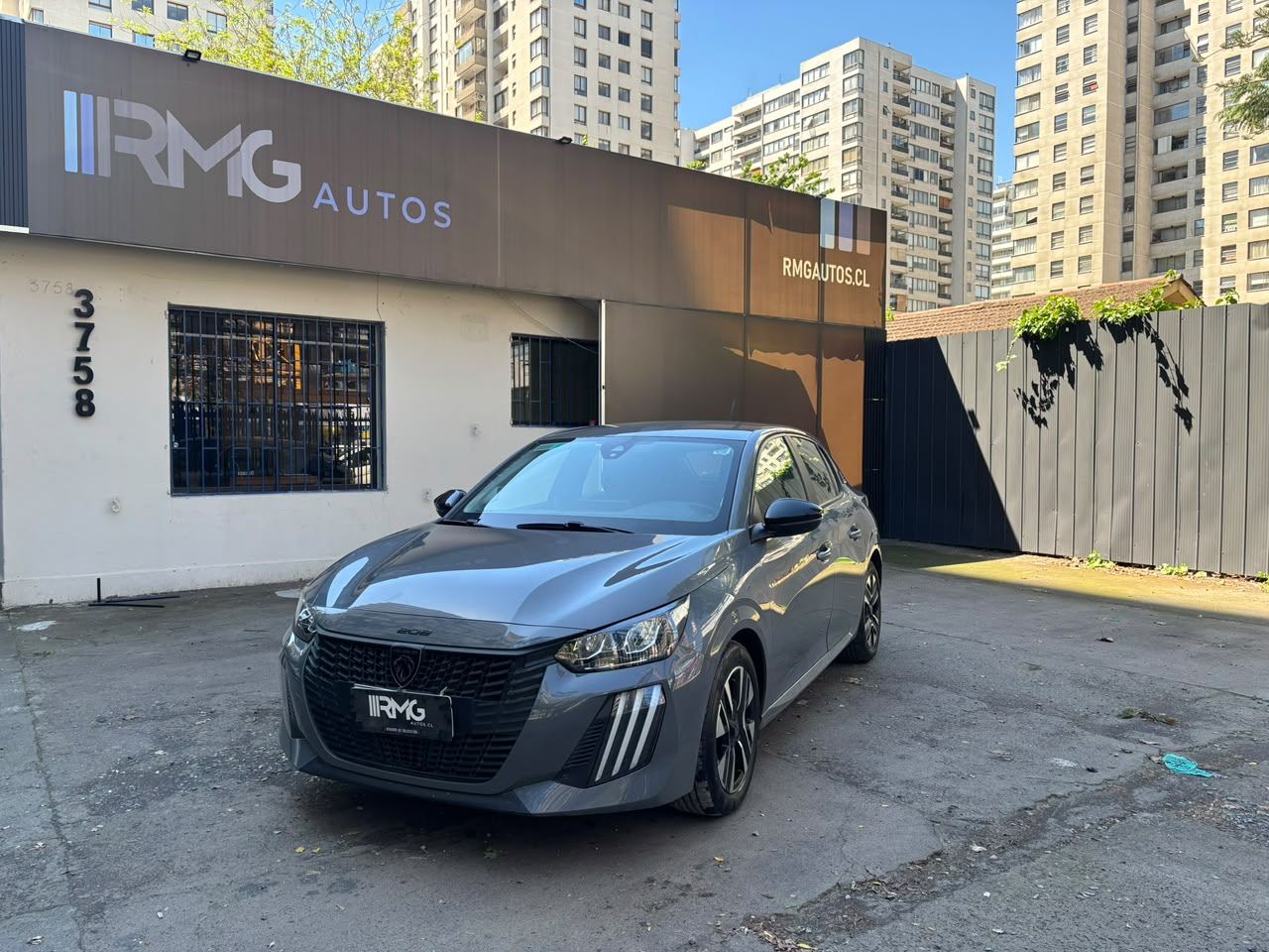 Peugeot 208