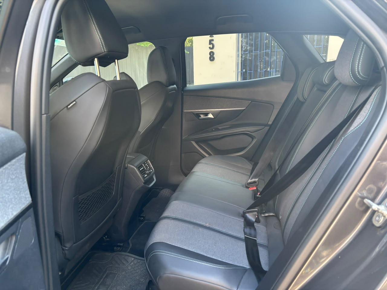 Peugeot 3008 — foto 13 de 17