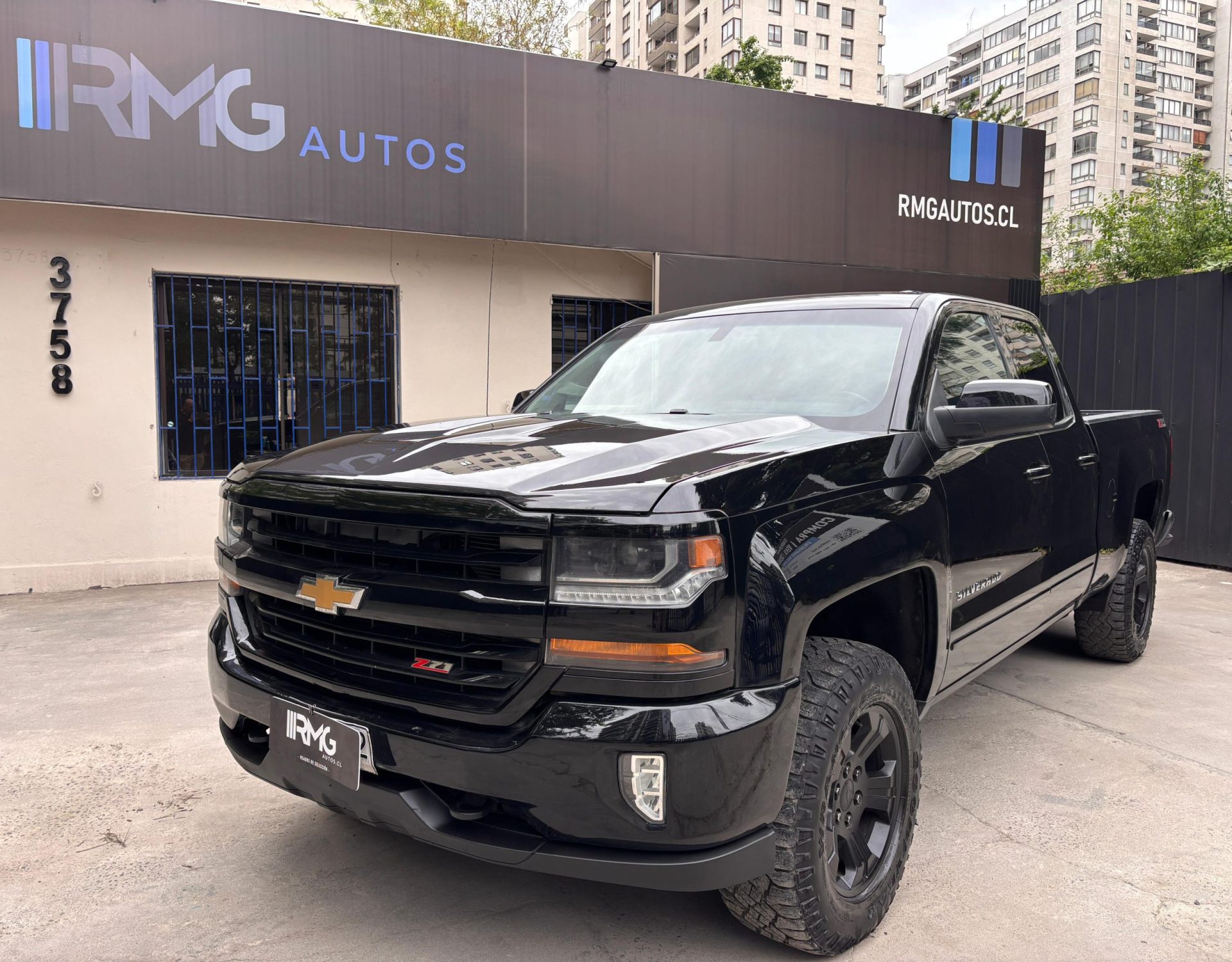 WhatsApp Image 2025-10-23 at 14.06.06 (1)