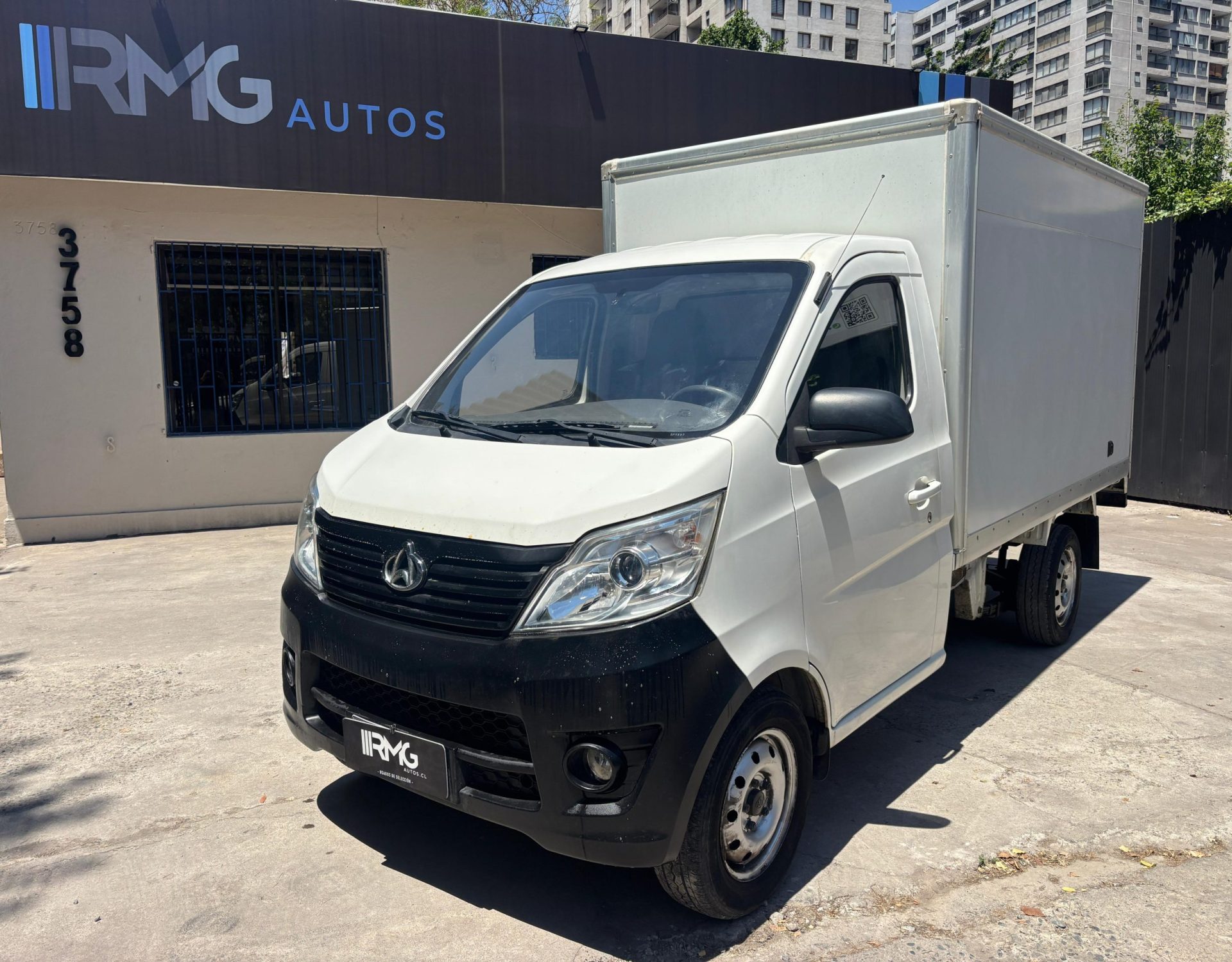 WhatsApp Image 2025-11-12 at 14.06.06